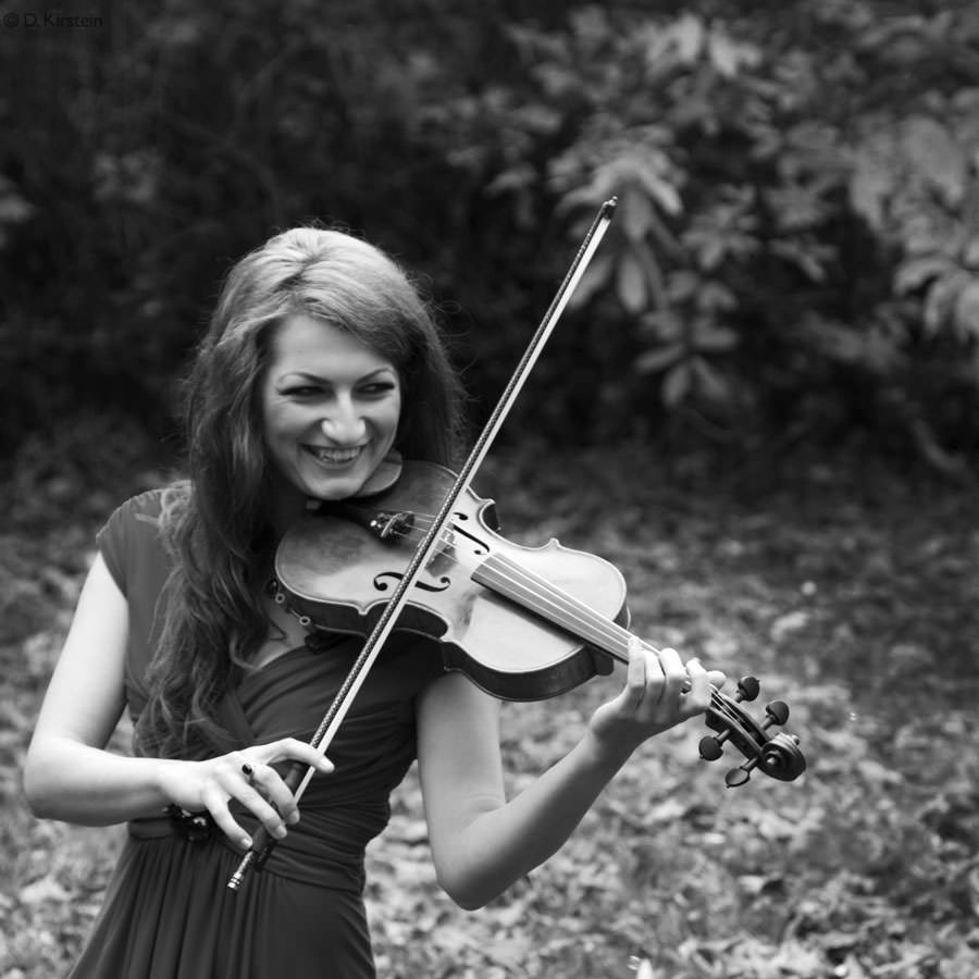 Oxana Dodon Violinist